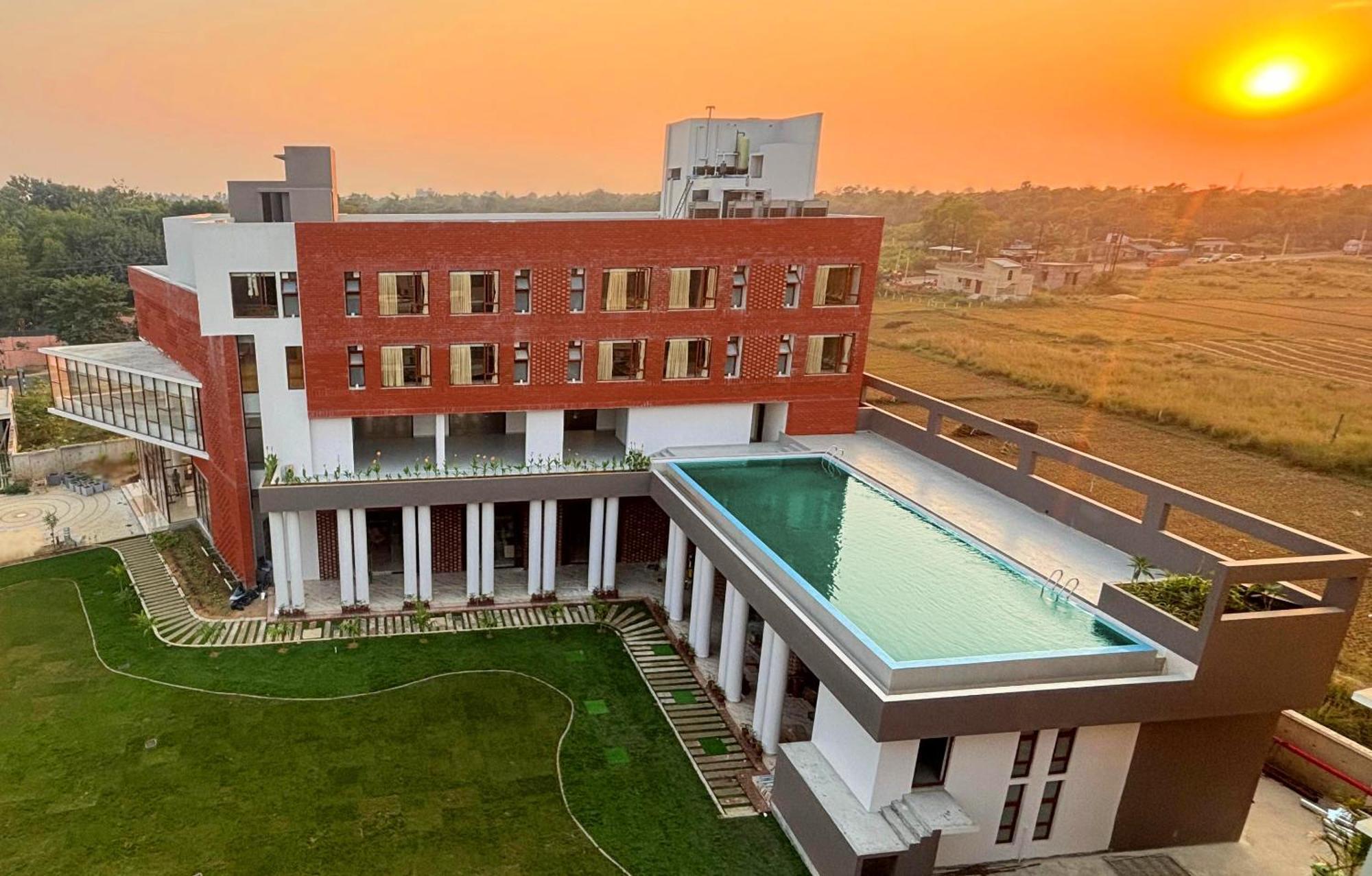 The Pearl Club Resort Shānti Niketan エクステリア 写真