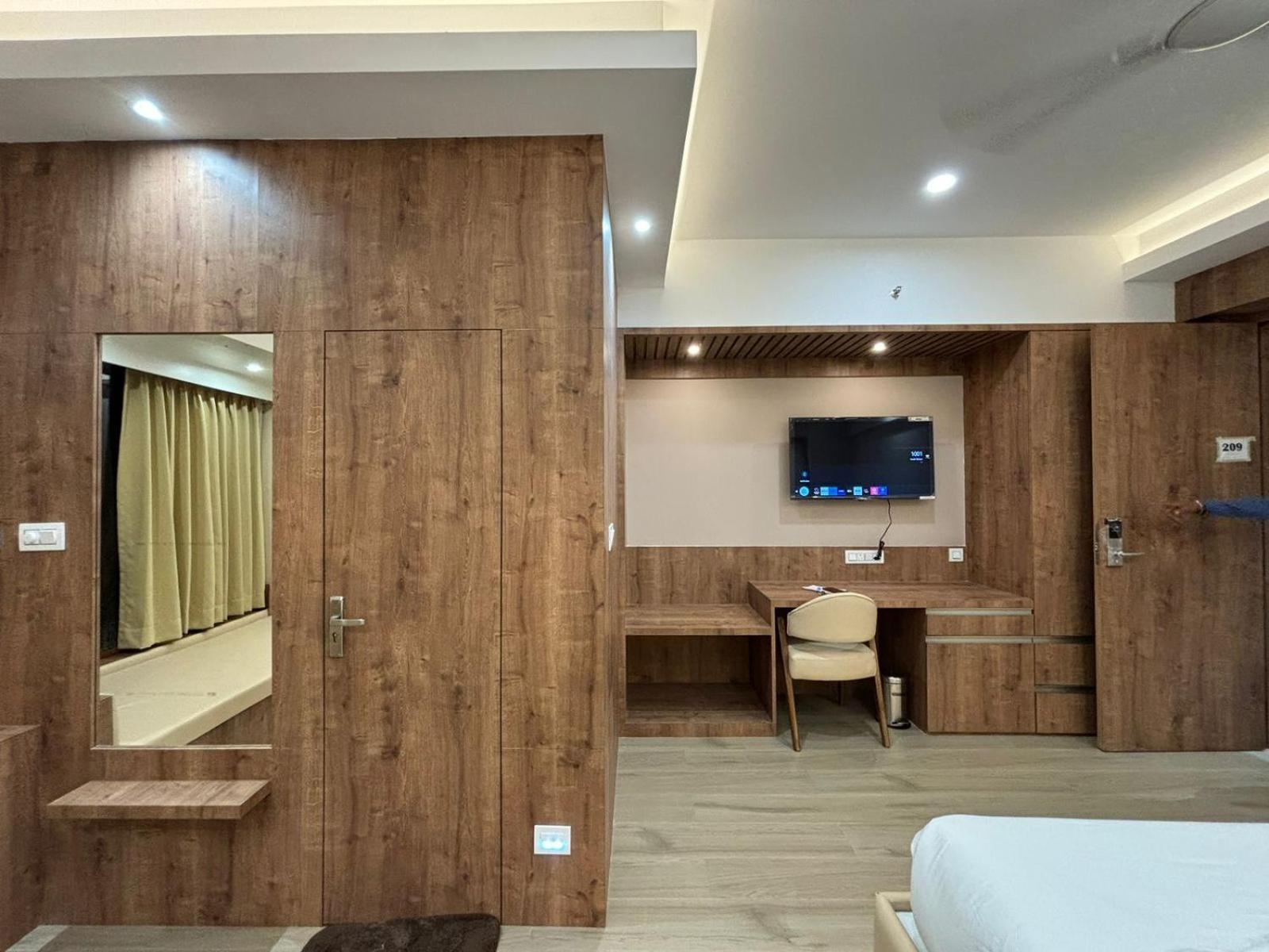 The Pearl Club Resort Shānti Niketan エクステリア 写真